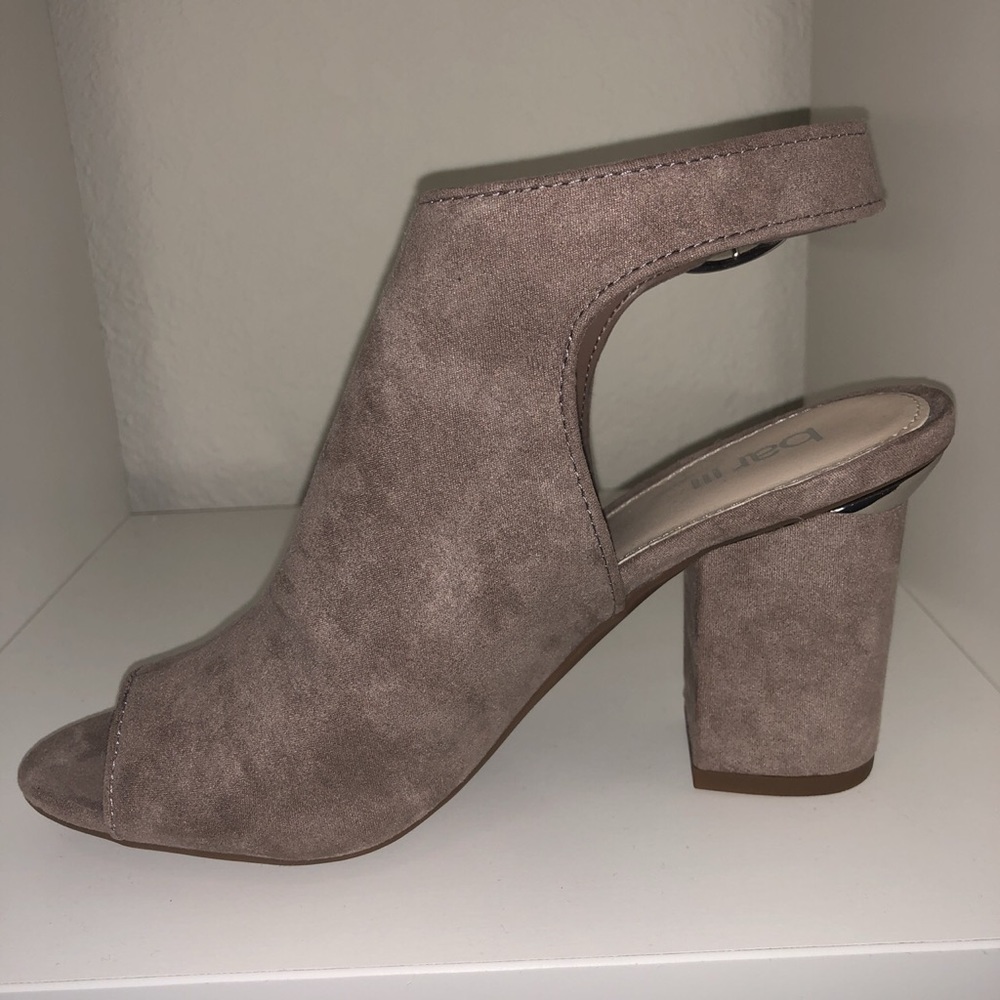 Bar III Block Heel